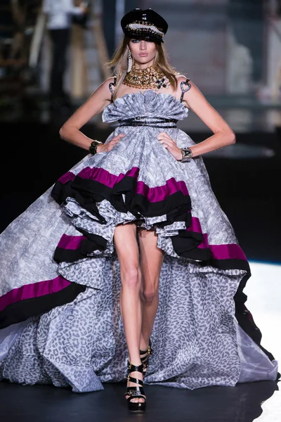 Look 30